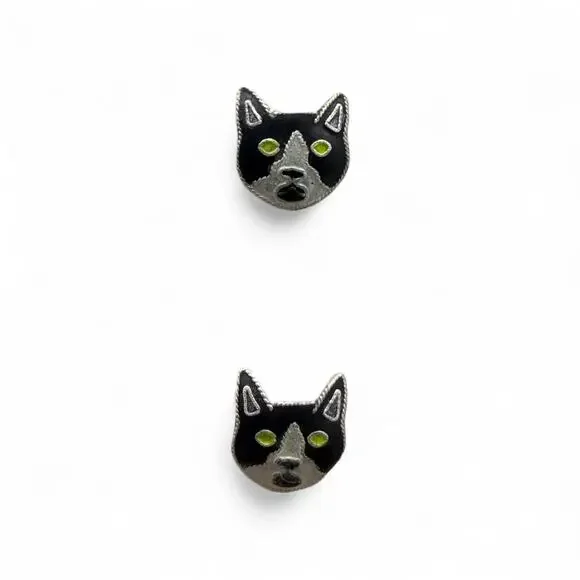 Tuxedo Cat Face Stud Earrings 925 Sterling Silver Cloisonne Enamel Kitten - Picture 1 of 4